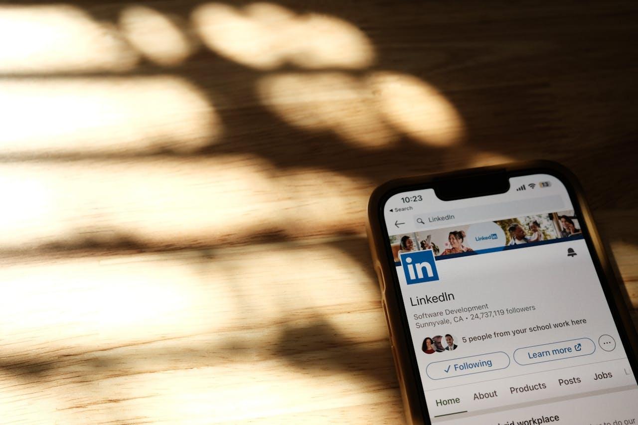 So verbesserst du dein LinkedIn Profil: 7 Tipps für mehr Sichtbarkeit